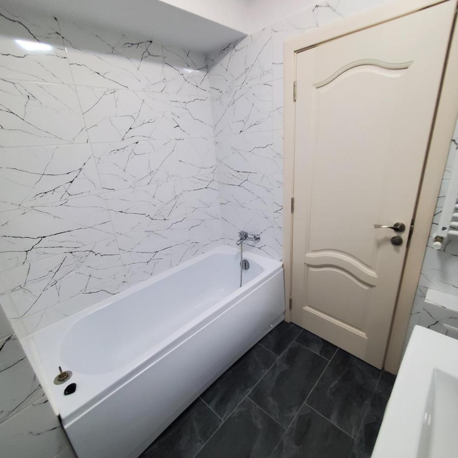 Luxury Apartament Bacovia Bacau Ngoại thất bức ảnh